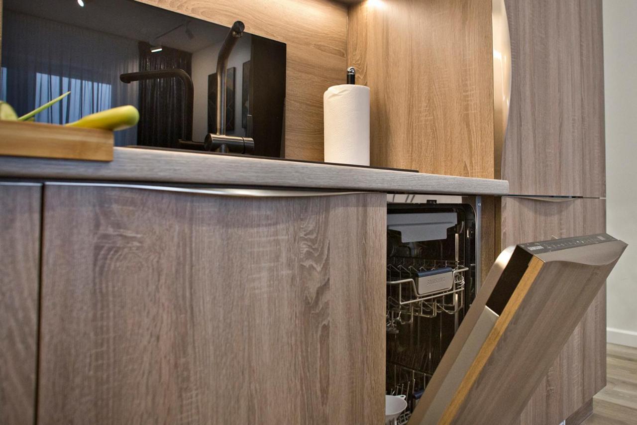 Goclaw P&O Serviced Apartments Warszawa Exteriör bild