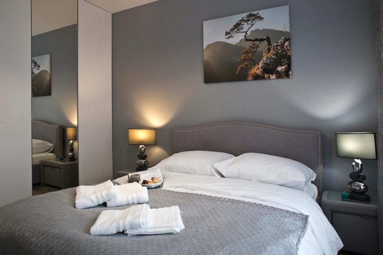 Goclaw P&O Serviced Apartments Warszawa Exteriör bild